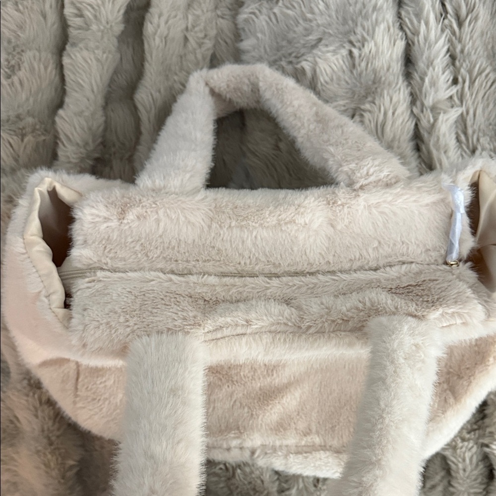 Victoria's Secret Soft Cream Faux Fur Tote - Picture 4 of 5